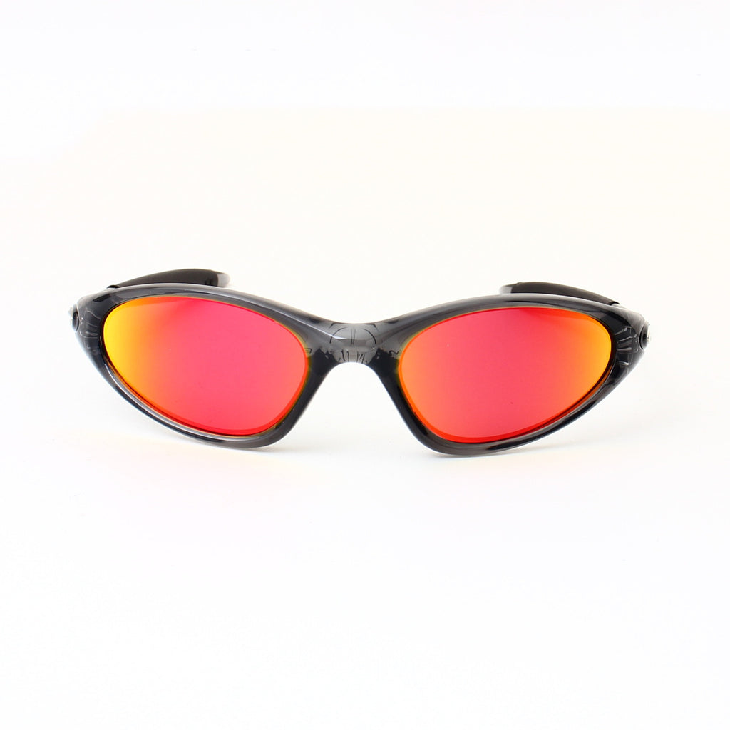 Retro Sonnenbrille mit kleinem Gestell und UV-Schutz