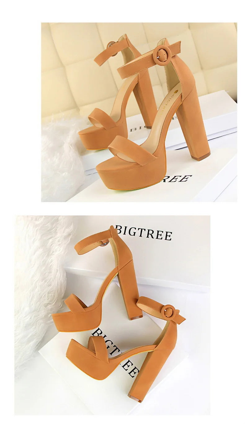 Mode Frauen Pumps Sandalen Sommer Plateau Gürtelschnalle Riemen PU Blockabsatz Outdoor Koreanischer Stil Schwarz Offene Spitze Grace 1550-1