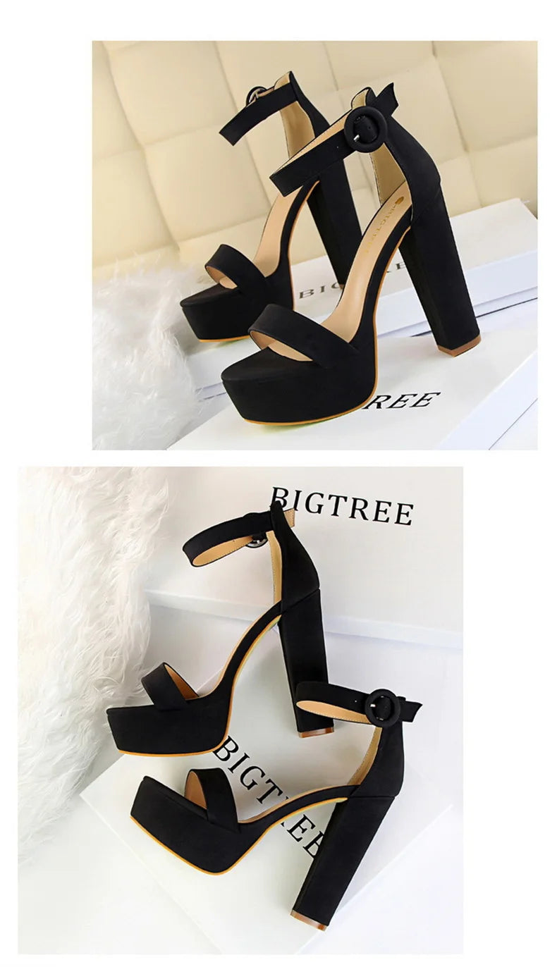 Mode Frauen Pumps Sandalen Sommer Plateau Gürtelschnalle Riemen PU Blockabsatz Outdoor Koreanischer Stil Schwarz Offene Spitze Grace 1550-1