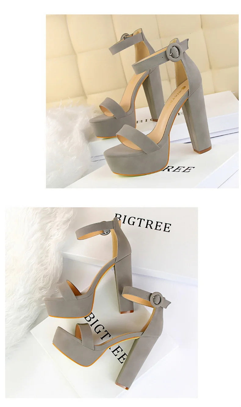 Mode Frauen Pumps Sandalen Sommer Plateau Gürtelschnalle Riemen PU Blockabsatz Outdoor Koreanischer Stil Schwarz Offene Spitze Grace 1550-1