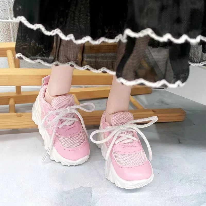 60CM Puppen-Basketballschuhe 1/3 BJD Sneaker SD Puppenzubehör Mode Freizeitschuhe Schwarz Weiß Mehrfarbige Schuhe Anziehpuppe