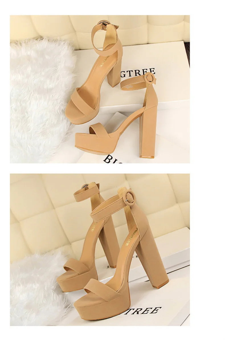 Mode Frauen Pumps Sandalen Sommer Plateau Gürtelschnalle Riemen PU Blockabsatz Outdoor Koreanischer Stil Schwarz Offene Spitze Grace 1550-1