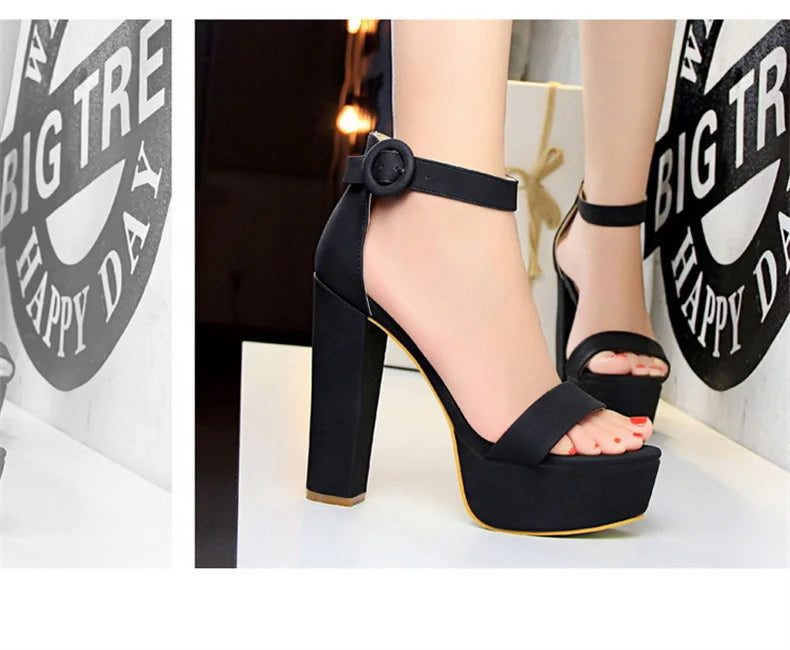 Mode Frauen Pumps Sandalen Sommer Plateau Gürtelschnalle Riemen PU Blockabsatz Outdoor Koreanischer Stil Schwarz Offene Spitze Grace 1550-1