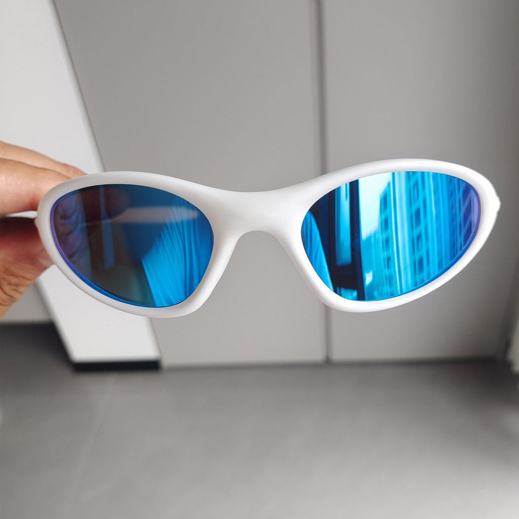 Retro Sonnenbrille mit kleinem Gestell und UV-Schutz